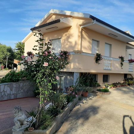 B&B Da Angela Porto Torres Exterior foto